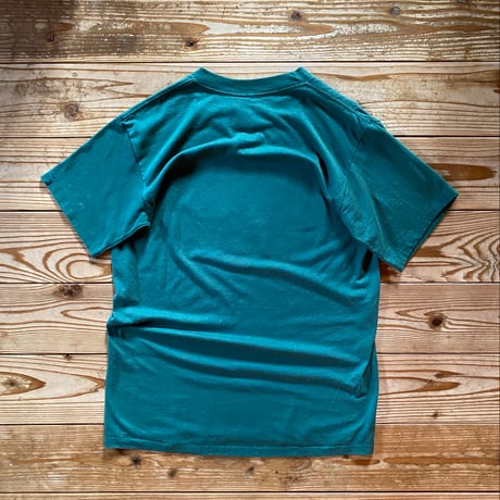 BOB'S STORES logo tee