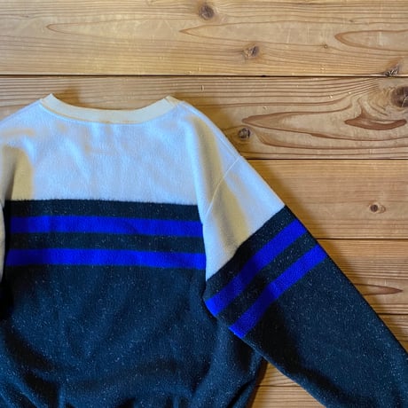 unknown line fleece sweat shirt
