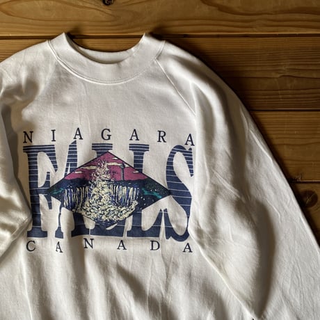 NIAGRA FALLS souvenir crew sweat