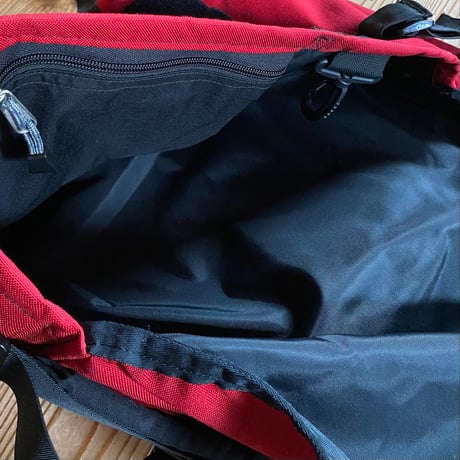 PAC DESIGNS street slim messenger bag