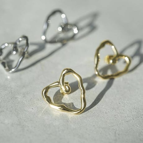 deformation heart ピアス