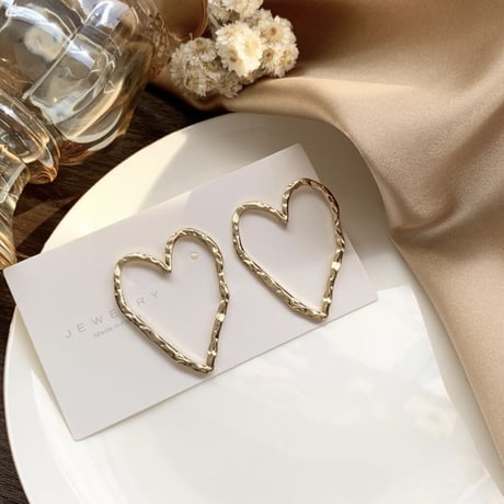 heart ピアス