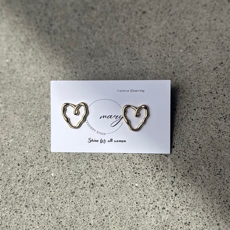 deformation heart ピアス