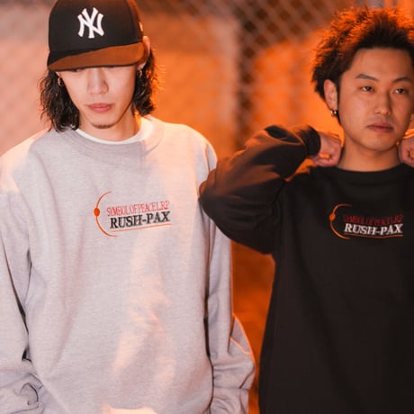 HYPNOTIC CREWNECK  -  BLACK