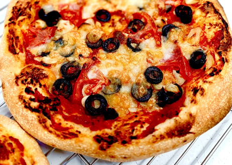 【北海道小麦のPizza】温めるだけの”ごちそうピッツァ”