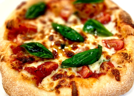 【北海道小麦のPizza】温めるだけの”ごちそうピッツァ”