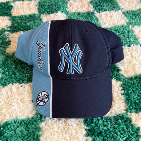 配色がかわいいヤンキースCAP!