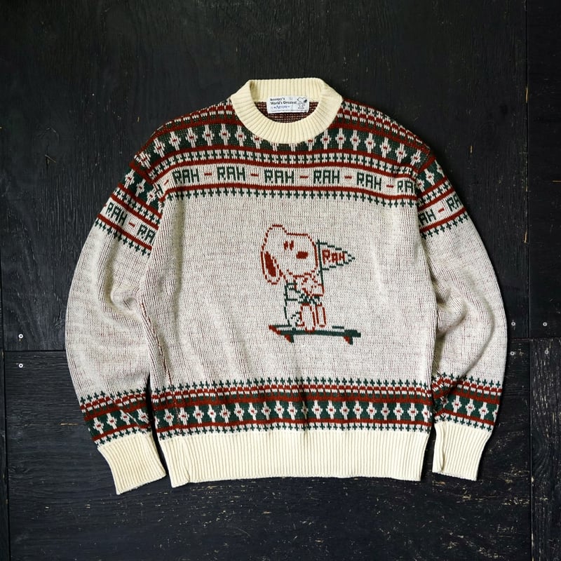 Arrow Snoopy Pattern Sweater | globule mag.