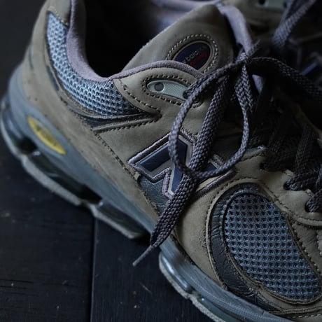 New Balance MR2002 (00s 9 1/2 made in USA)