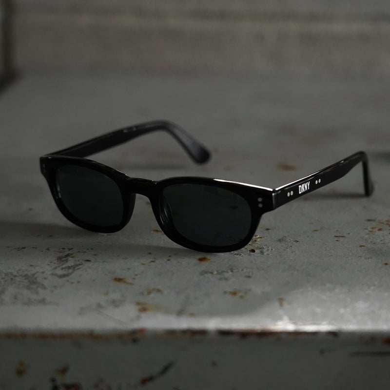 DKNY サングラス 中古・古着通販】DKNY (ダナキャランニューヨーク) サングラス