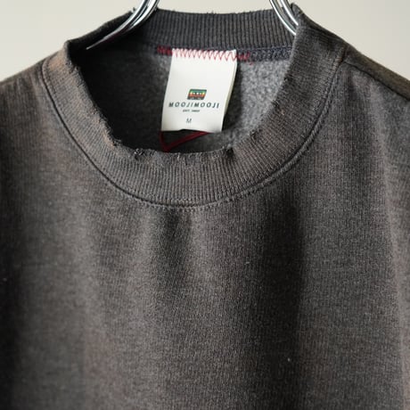 MOOJI MOOJI Classic Crewneck Aged
