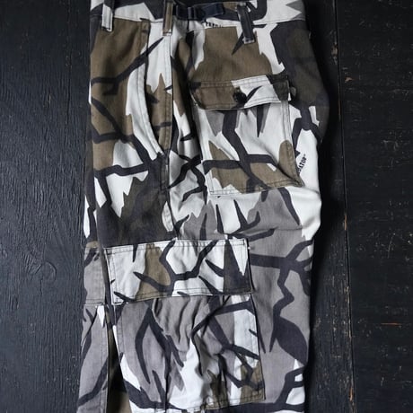 Predator Camoflage Cargo Pant (90s M made in USA)