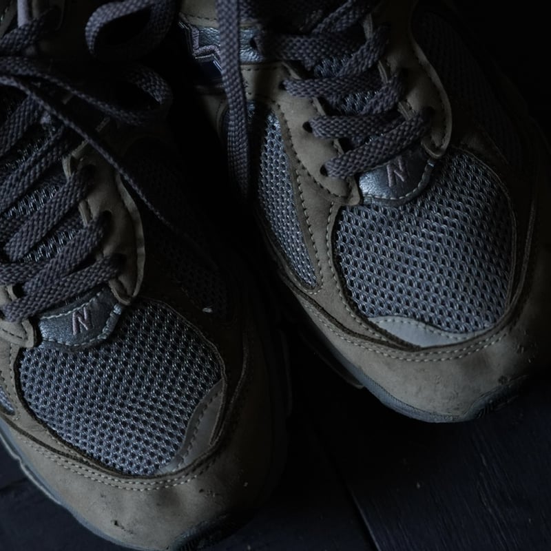 New Balance MR2002 (00s 9 1/2 made in USA) | gl