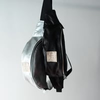 Willow Pants R-015 Waist Bag - Silver Leather / Punching Leather