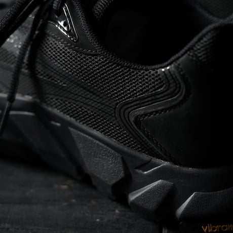 hoja / Black