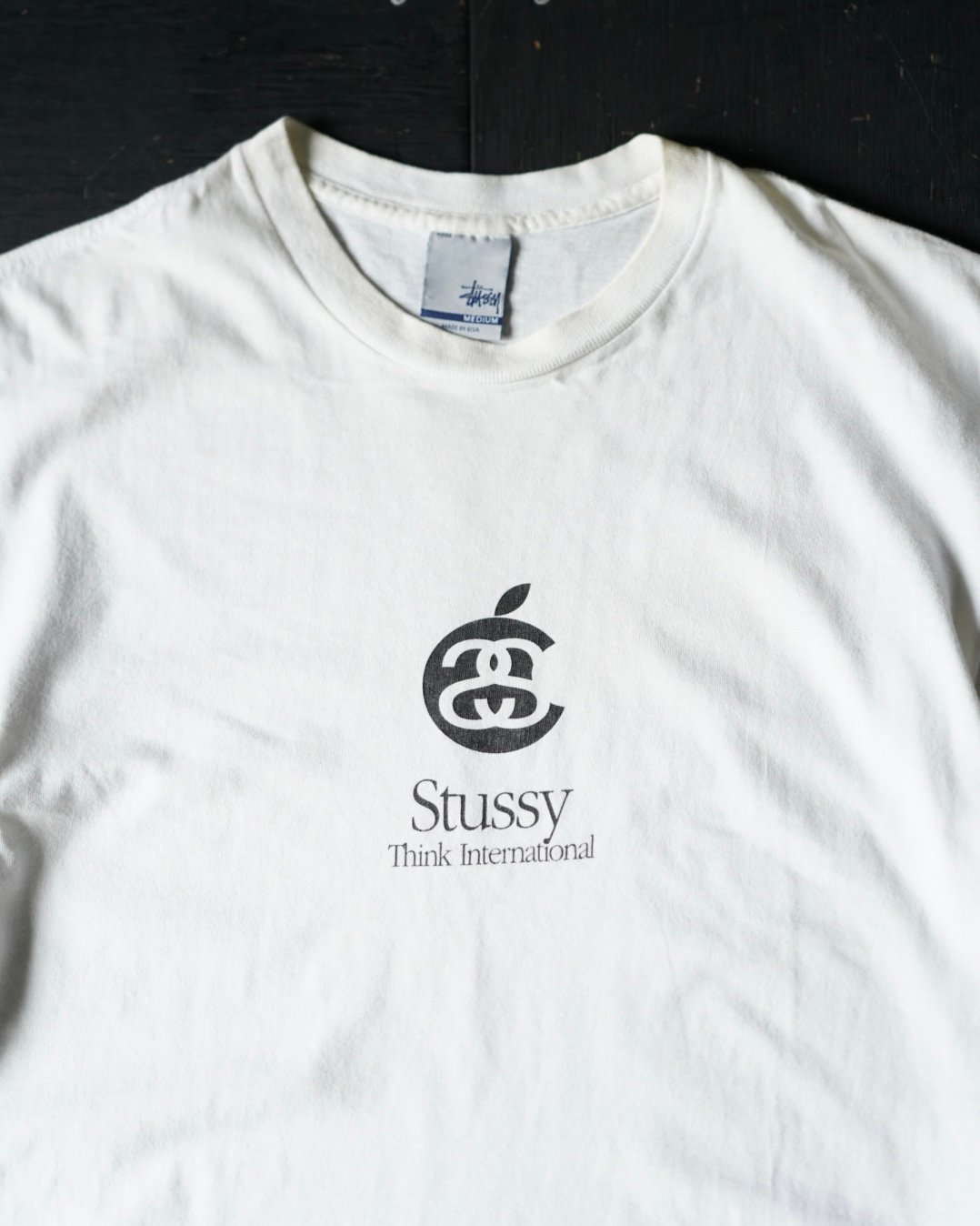 00s OLD STUSSY Apple アップル サンプリング Tシャツ 紺 00s OLD STUSSY Apple アップル サンプリング Tシャツ 紺 STUSSY