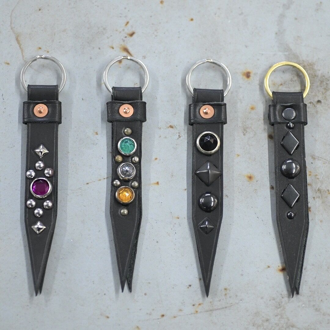 Roosterking × WP / R-012 Studs Key Holder | glo Willow