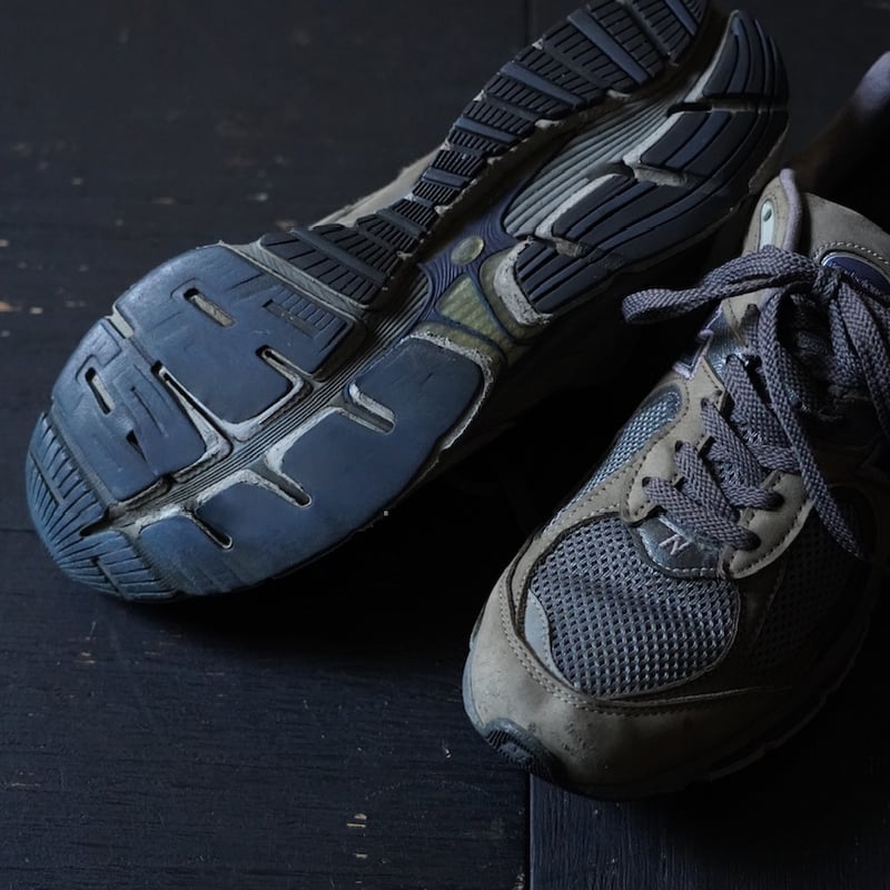 New Balance MR2002 (00s 9 1/2 made in USA) | gl