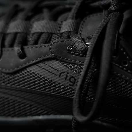 hoja / Black
