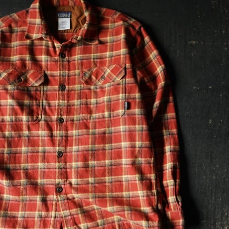 Patagonia Organic Cotton Shirt (00s S made in Portugal)