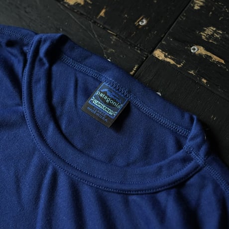 Patagonia Mid Weight Capilene Crew Top (90s XL Dead Stock )