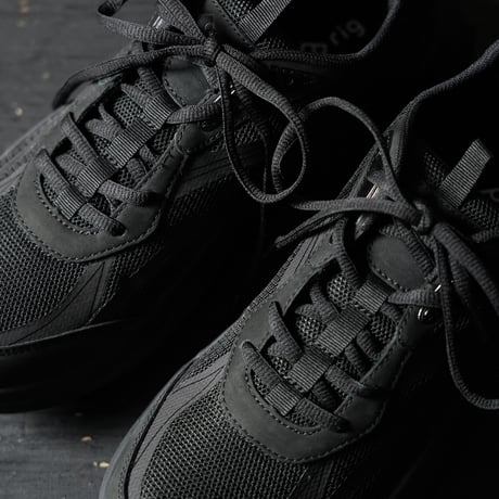 hoja / Black