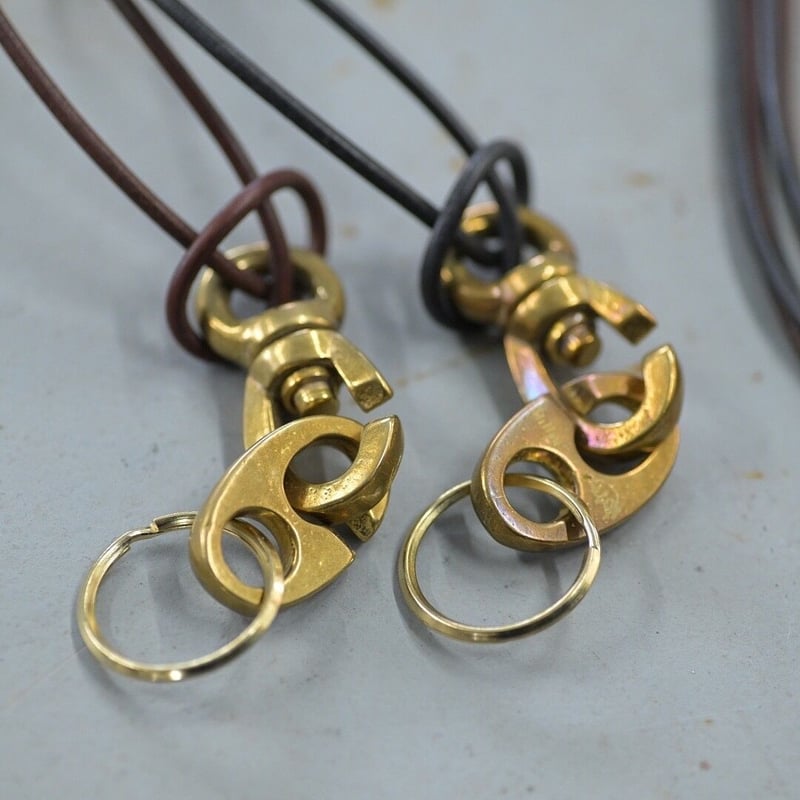 Willow Pant / R-005 Necklace | globule mag