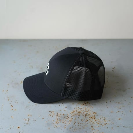 gm. Emb. Trucker Cap - Mesh
