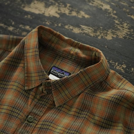 Patagonia Organic Cotton Plaid Shirt (XL made in Portugal)