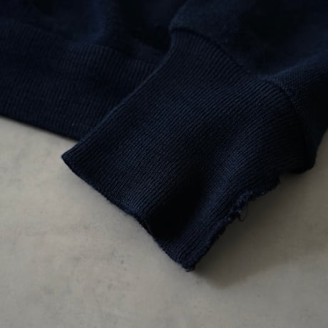 Izod Lacoste V Neck Sweater（90s L made in USA）