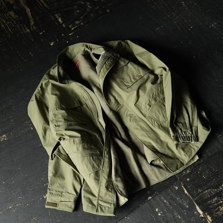 Supreme Nylon Millitary Jacket (L)