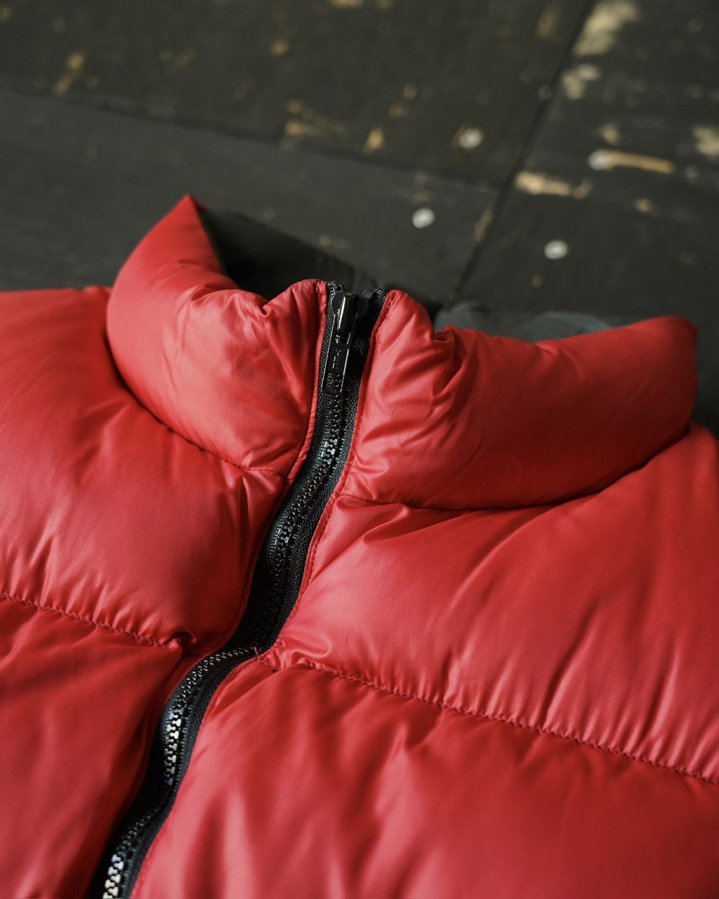 FEATHERED FRIENDS ダウンベスト アメリカ製　S オレンジ FEATHERED FRIENDS ダウンベスト アメリカ製 S オレンジ