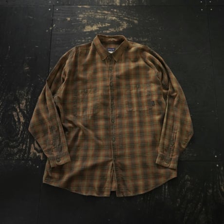 Patagonia Organic Cotton Plaid Shirt (XL made in Portugal)