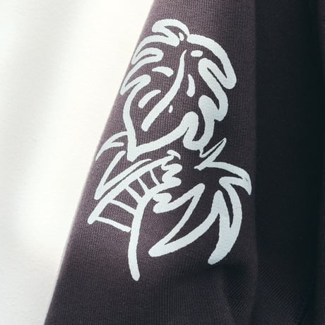 globule mag. × ugo Raglan Sleeve Crew Sweat Charcoal