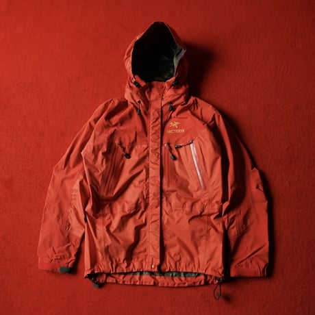 [special] ARC'TERYX Theta LT Jacket