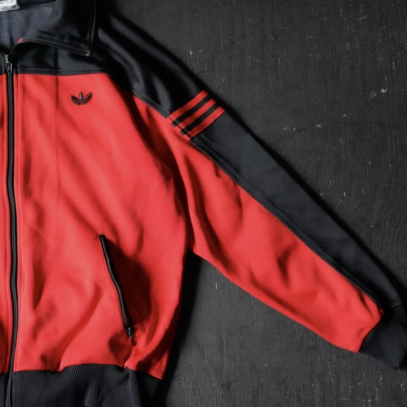 デサント赤と黒のフード付きジャケット adidas Track Jacket (80s S Made by DESCENTE ) |