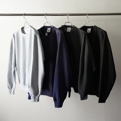 MOOJI MOOJI Classic Crewneck Aged