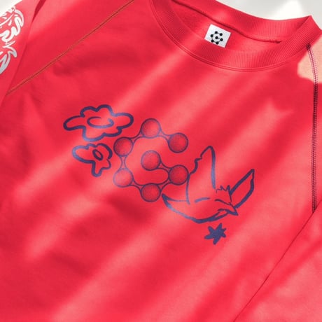 globule mag. × ugo Raglan Sleeve Crew Sweat Red
