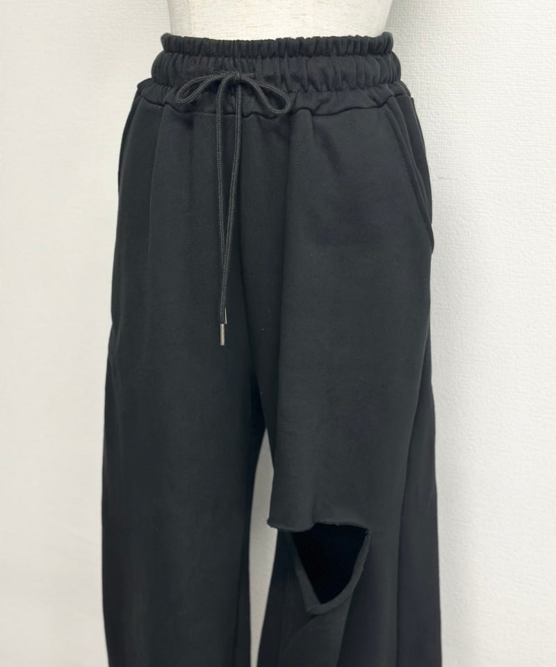 knees slit sweat pants〈422-000521〉 | agawd select 