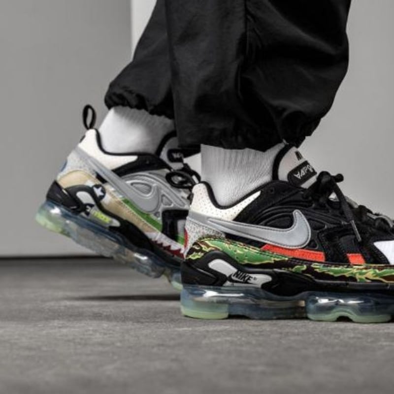 NIKE AIR VAPORMAX EVO "WHAT THE"