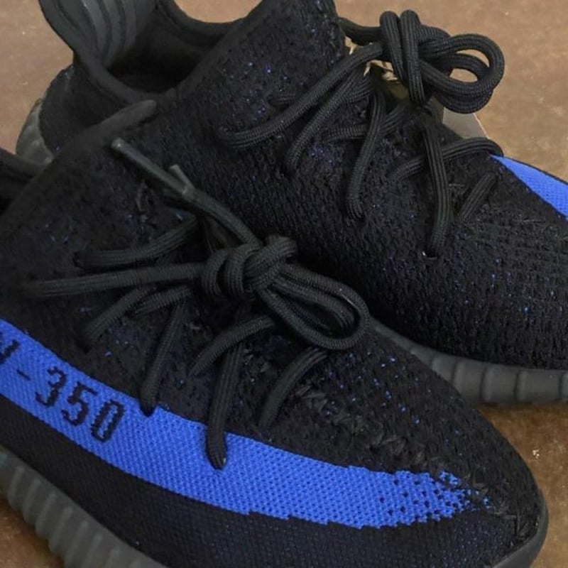 adidas YEEZY Boost 350 V2 DAZZLING BLUEYeezy