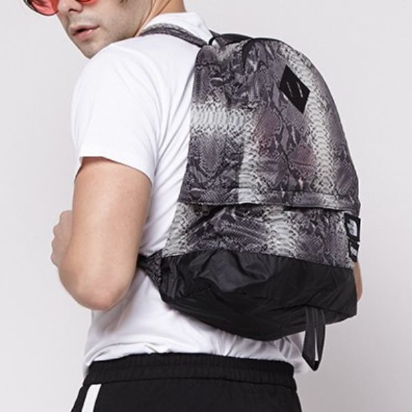 Snakeskin Lightweight Day Pack デイパック 黒