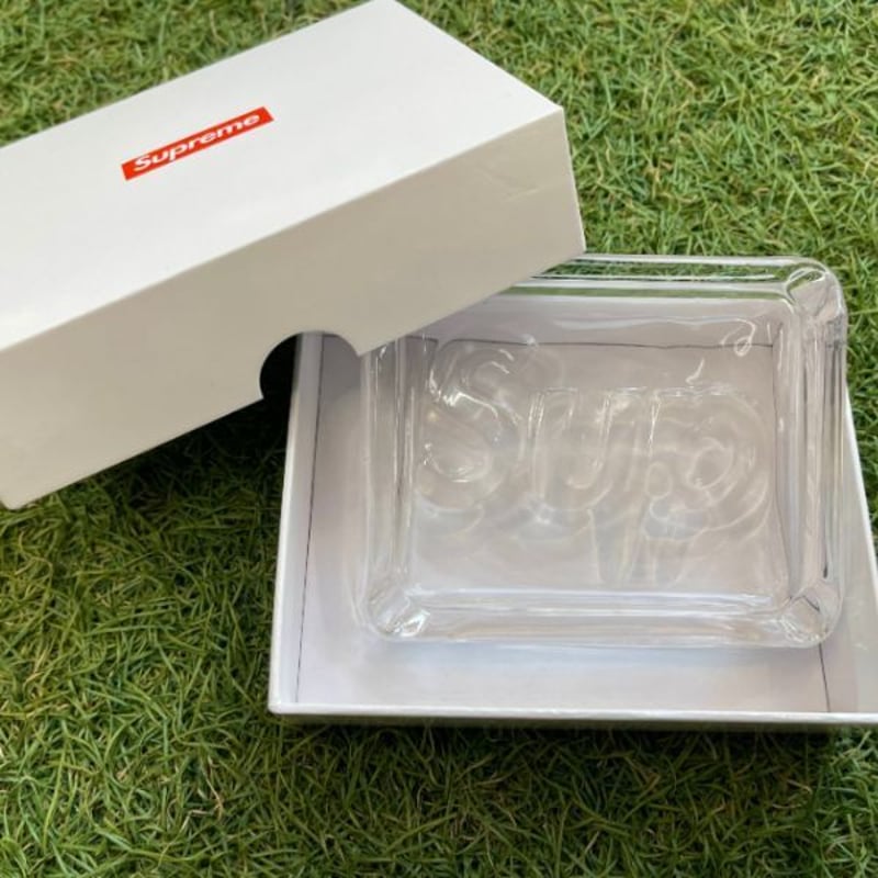 Supreme Debossed Glass Ashtray (シュプリーム デボス ガラス