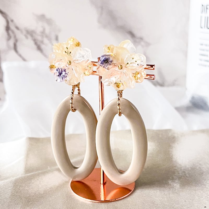 大ぶりフラワーピアスorイヤリング | handmade shop Ray