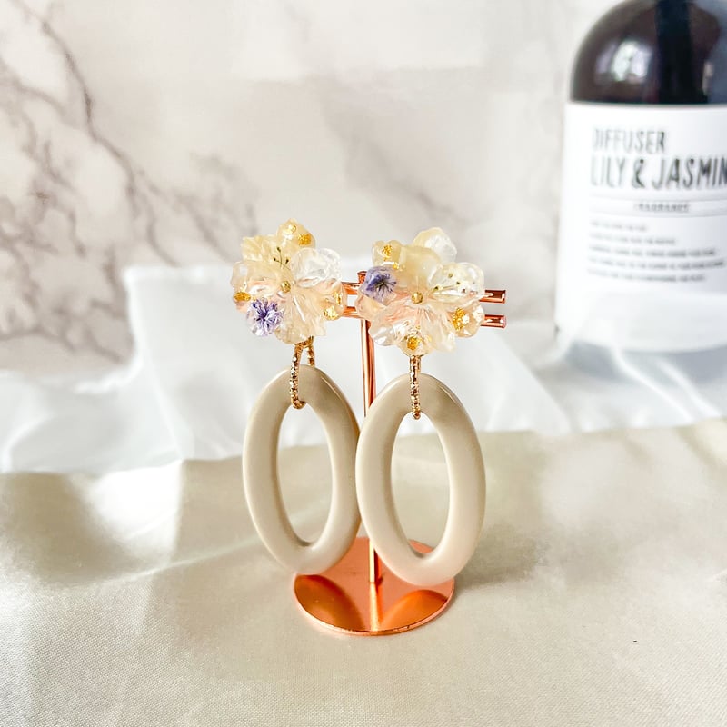 大ぶりフラワーピアスorイヤリング | handmade shop Ray