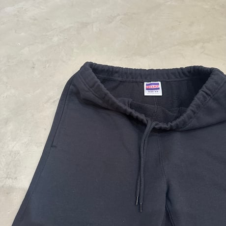 serve emb. Sweat Shorts Black