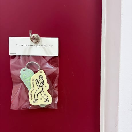 serve logo key holder  with sticker 🏷️