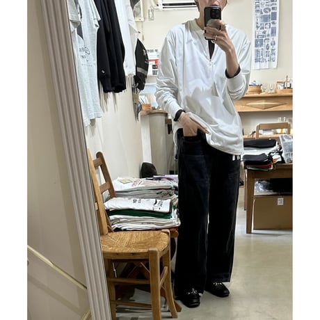 serve logo mark emb. polyester half zip long shirt / white