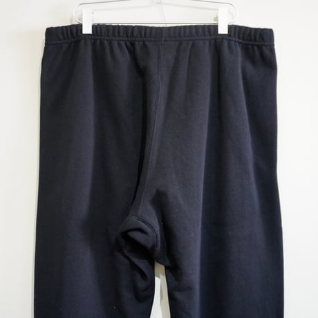 serve emb. sweat pant black