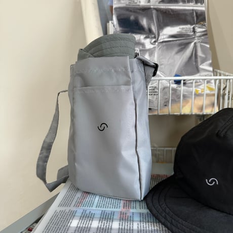 logo mark emb. cap / gray
